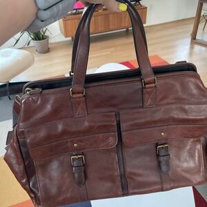 Fossil Bag Unisex Brown Satchel 100 Percent Leather Overnight Metal Rivet Detail